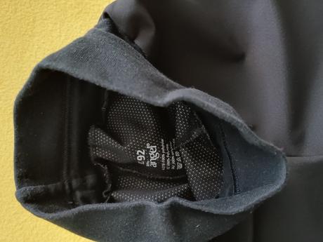 Nohavice do dažďa, 92