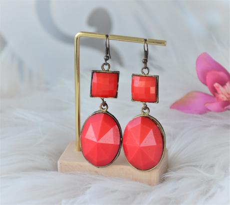 Červené náušnice, 