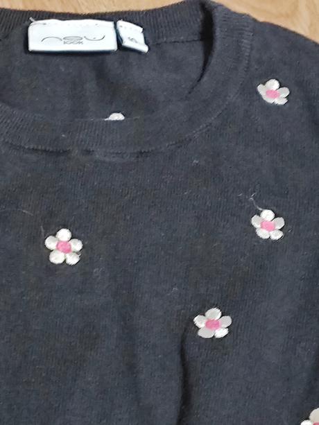 Upletovy pulovrik v.140, new look,140