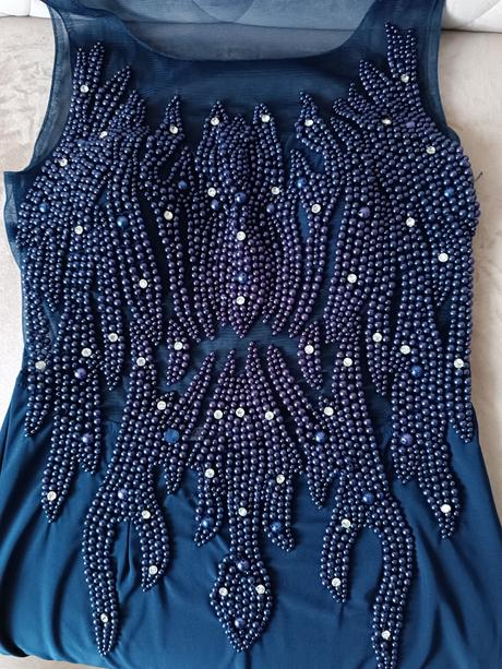 Spoločenské šaty, 38