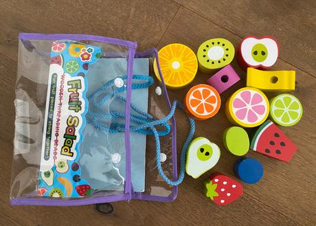 Drevené ovocie v taštičke, 