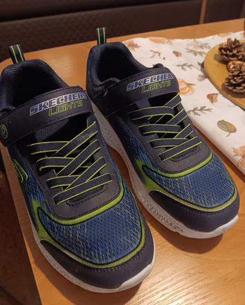 Predám svietiace tenisky skechers light, skechers,38