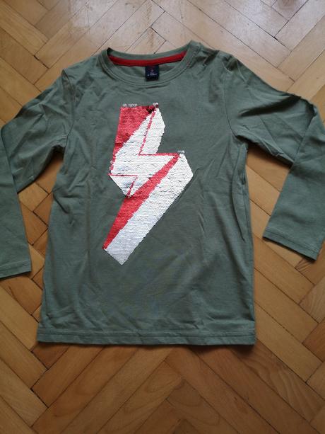 Tricko s meniacimi flitrami, kik,122