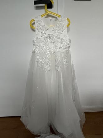 Šaty na sv. prijímanie, 140