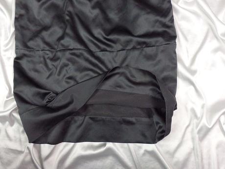 Luxusné čierne  šaty, 36