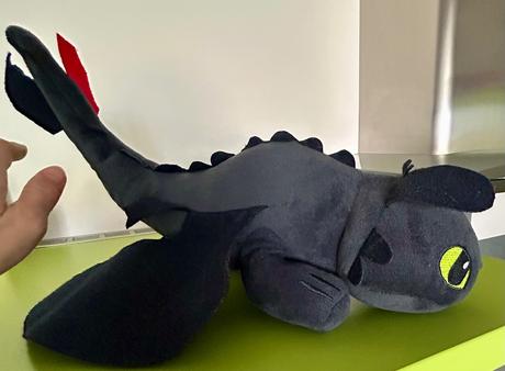 Hračka plyšový drak nočný bes,