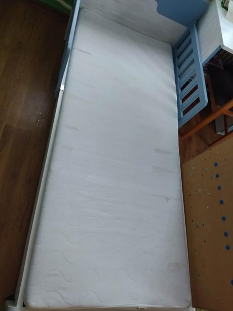 Detská posteľ, šírka (cm): 90,dĺžka (cm): 180