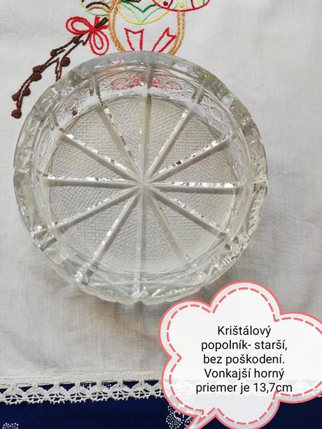 Krištáľový popolník, 