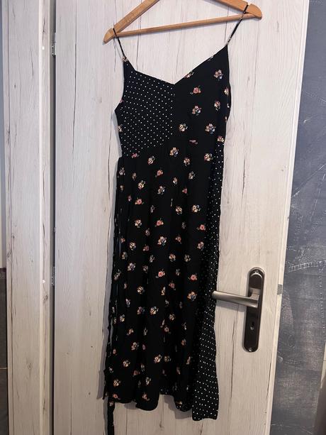 Saty na bodky a kvietky, stradivarius,s