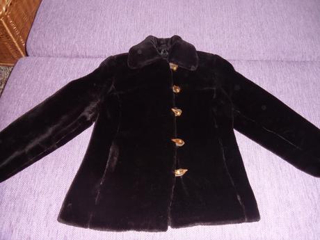 Tmavohnedy kozustek, m