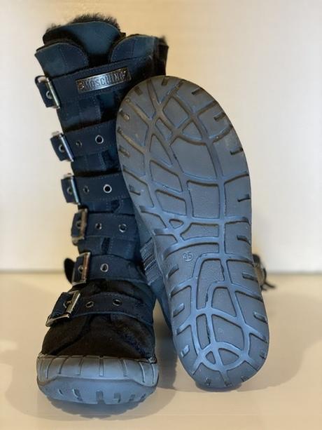 Moschino cizmy z jahnacej vlny, 35