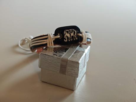 Prírodný náramok slon, 