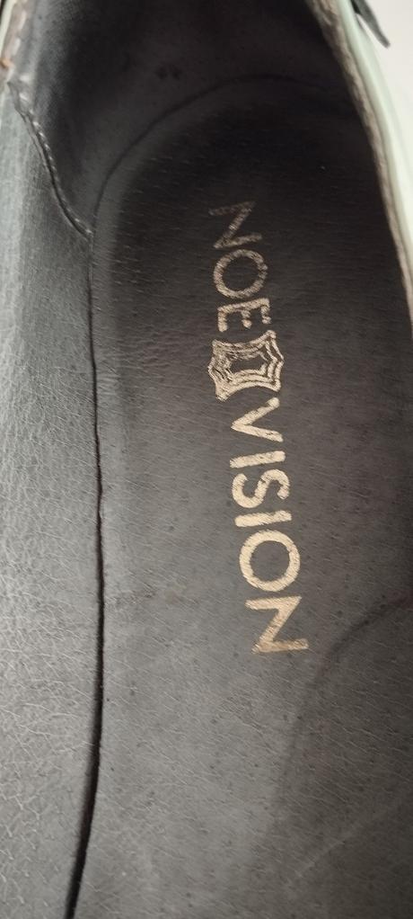 Dievčenské lakované topánky, 36