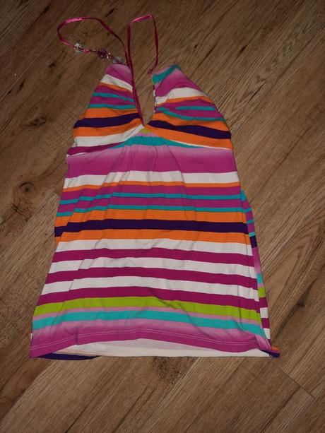 Tricko s uvazovanim okolo krku _d1, m