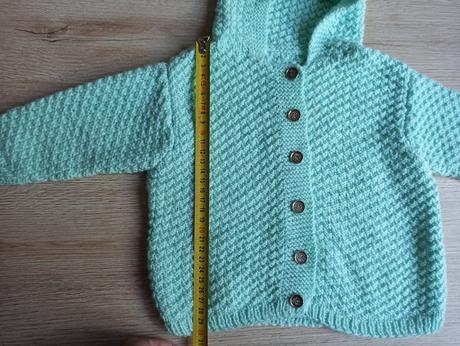 Štrikovaný svetrík mentolovej farby, 80