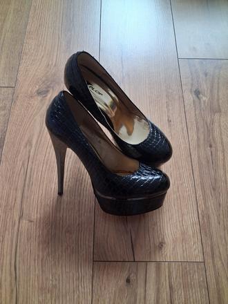 Lodicky na platforme, 39