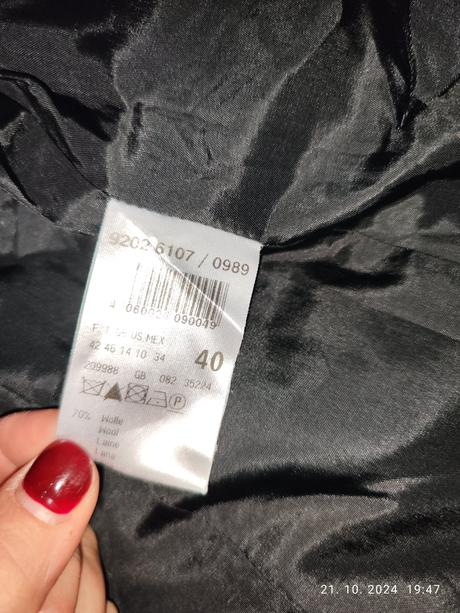 Vlnený kabát 70 percent vlna, l