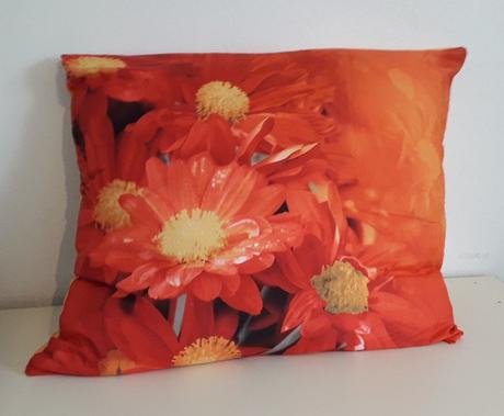 Obliečka na vankúš 70x80 kvety červené,