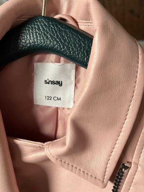 Ružový kožáčik, sinsay,122