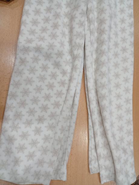 Pyžamove gate 1, 134