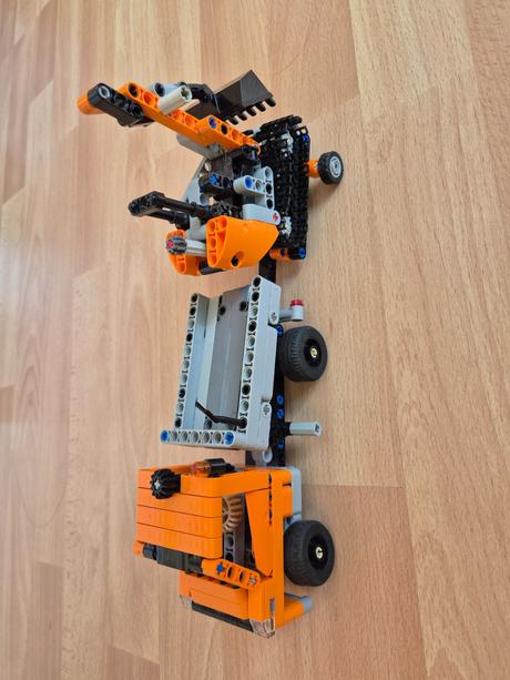 Lego technic 42060 - cestári, 