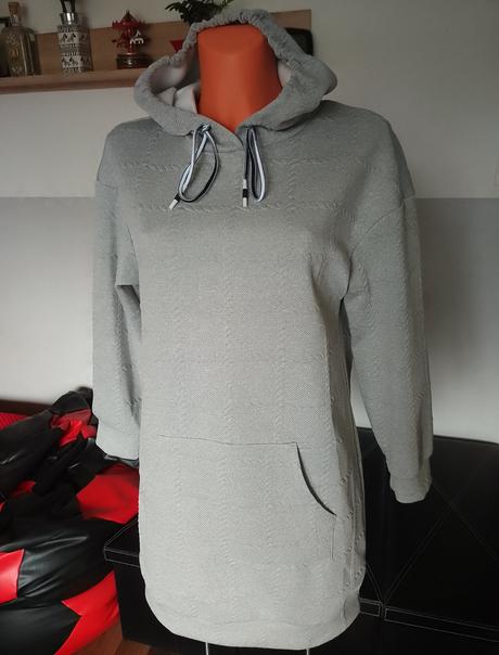 Dlhšia mikina v.38-42-m/l, m