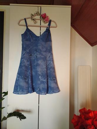 Krátke letné šaty, s