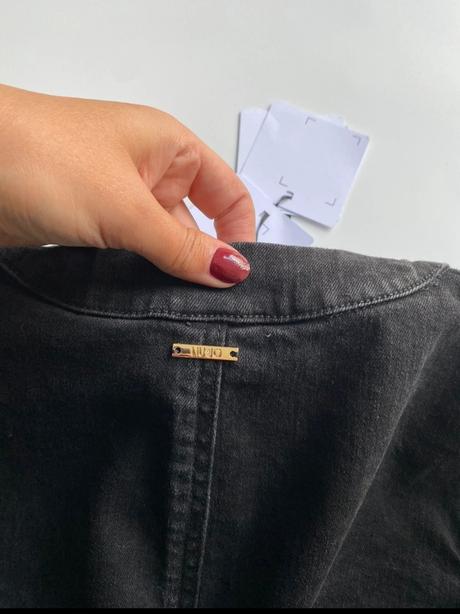 Krásna riflova bunda liu jo, liu jo,s