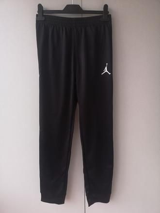 Air jordan tepláky veľkosť 14-16 rokov, air jordan,164 / 170 / 176