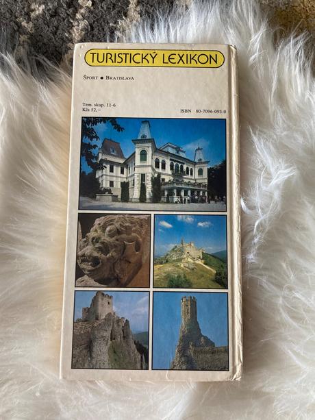 Hrady, zámky a kaštiele na slovensku (1990),