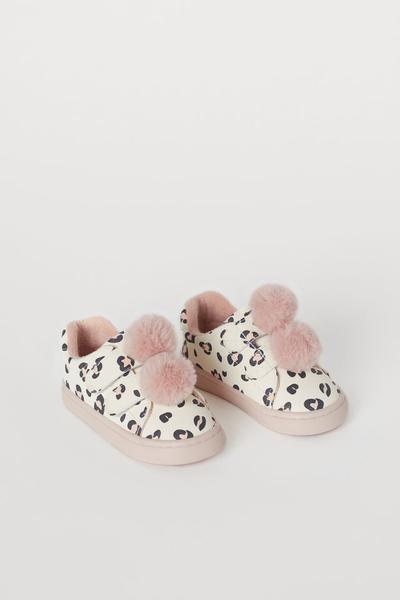 Má vaša dcérka tieto tenisky?