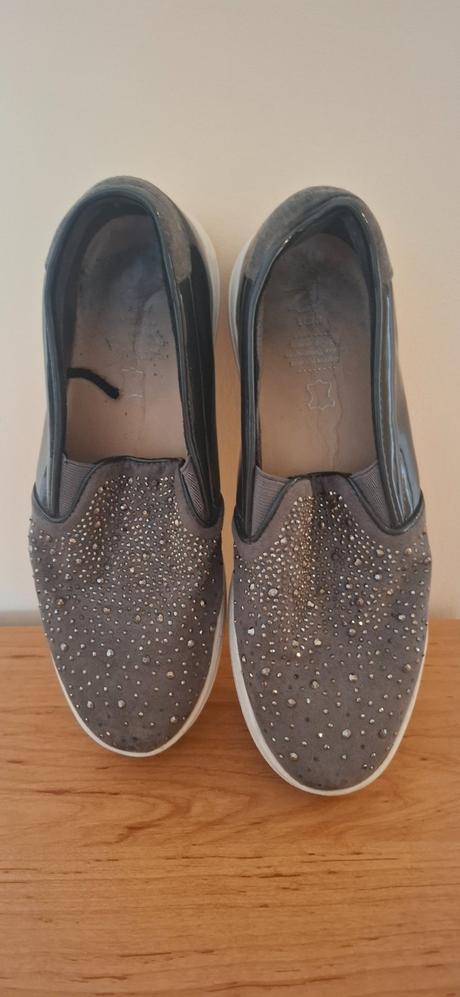 Trblietavé poltopanky baťa, baťa,37