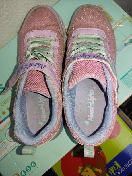 Svietiace tenisky, skechers,36