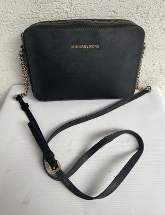 Cierna kozena michael kors kabelka crossby koza, michael kors