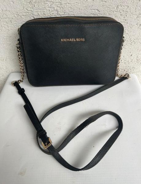 Cierna kozena michael kors kabelka crossby koza, michael kors