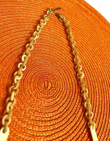 Kostený naturálny náhrdelník, 