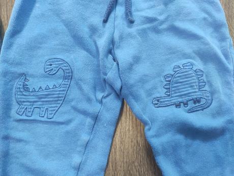 2x tepláky na doma pre malého lezúňa, f&f,86