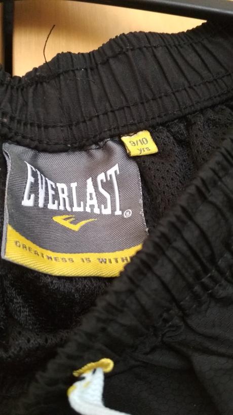 Športové nohavice zn. everlast, 140