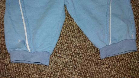 Tepláky na traky, 74