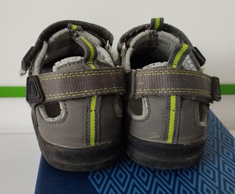 Sandálky zn. umbro, v. 29, umbro,29