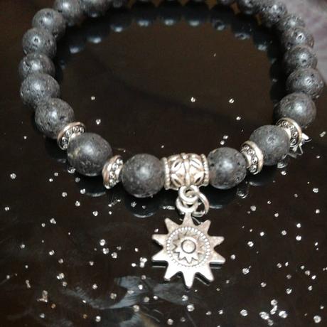 Handmade náramky, kľúčenky, talizman do auta, 