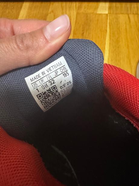 Adidasky, adidas,32