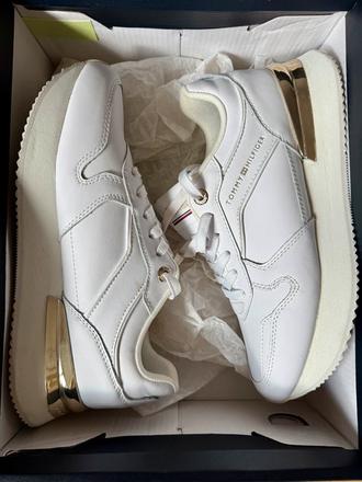 Sneakersy, tommy hilfiger,39