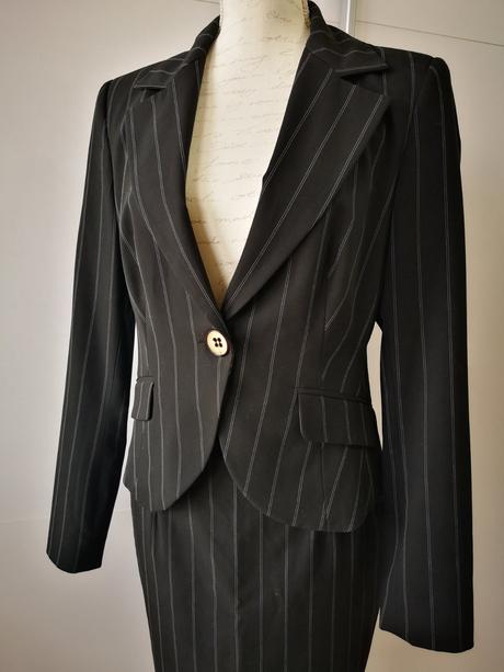 Dámsky kostým rinascimento, s