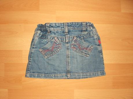 Riflová sukňa, 122