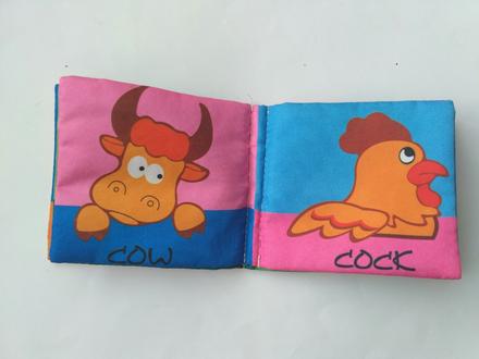 Šušťavá hračka so zvieratkami,