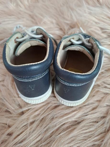 Prvé kožené topánočky, prvé kroky, 19