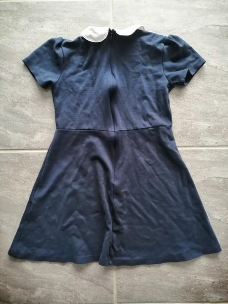 Tmavomodré šaty s bielym golierom reserved v134,8r, reserved,134