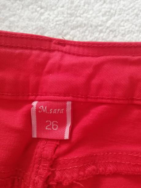 Cervene nohavice, 26