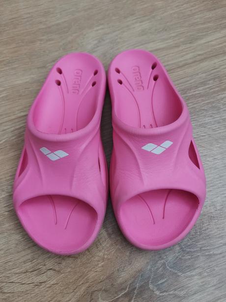Šľapky arena ružové, 32